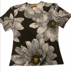 Woman’s Floral Top Large
